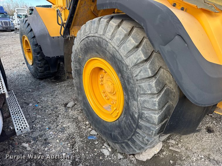 image for item YA1421 2012 Volvo L120G wheel loader