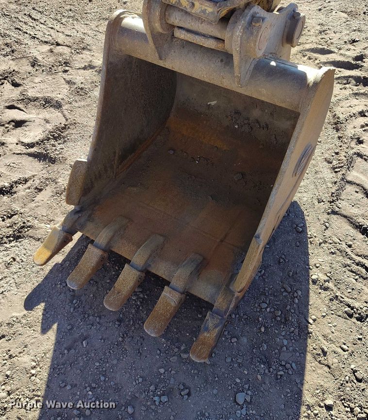 image for item YA1422 2020 Yanmar VIO55-6A mini excavator