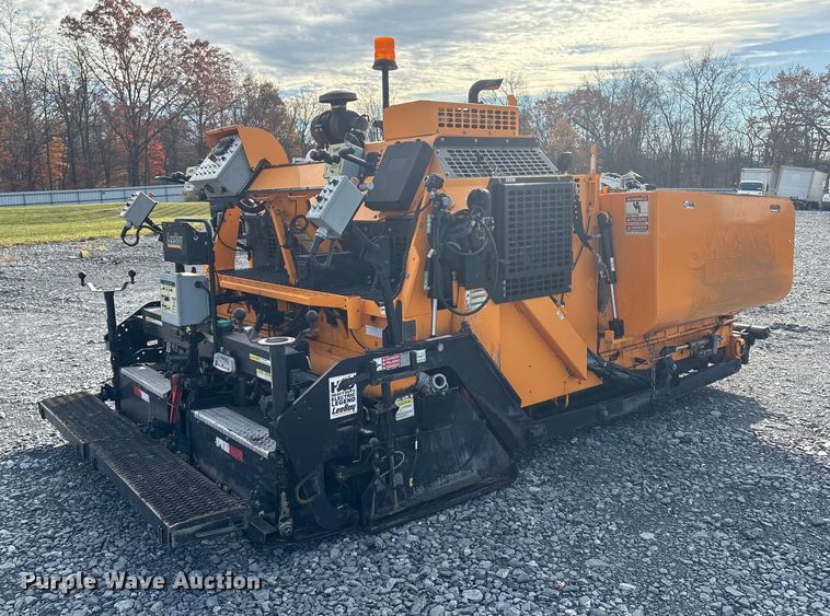 image for item YA1424 2022 LeeBoy 8520B paver