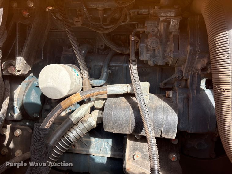 image for item YA1424 2022 LeeBoy 8520B paver