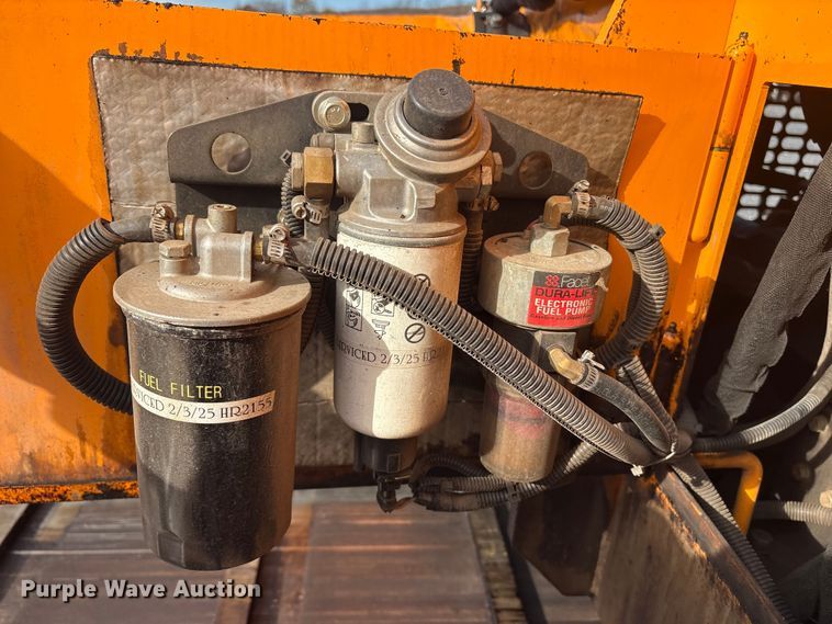 image for item YA1424 2022 LeeBoy 8520B paver