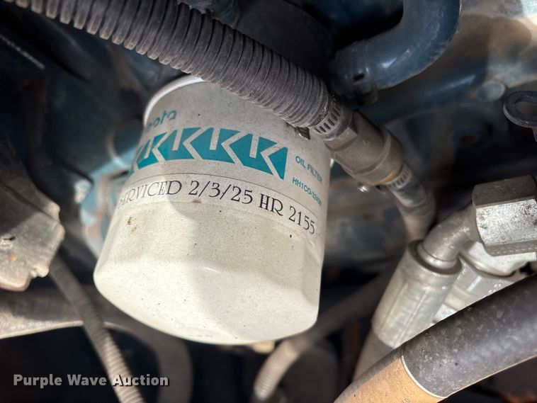 image for item YA1424 2022 LeeBoy 8520B paver