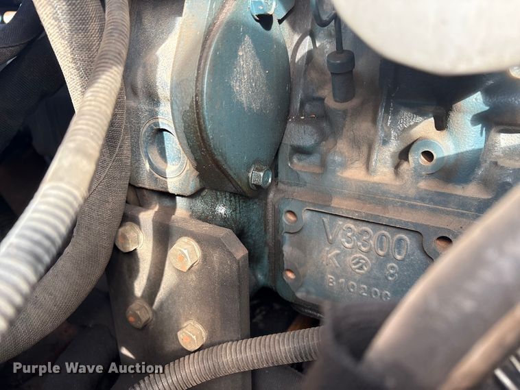 image for item YA1424 2022 LeeBoy 8520B paver