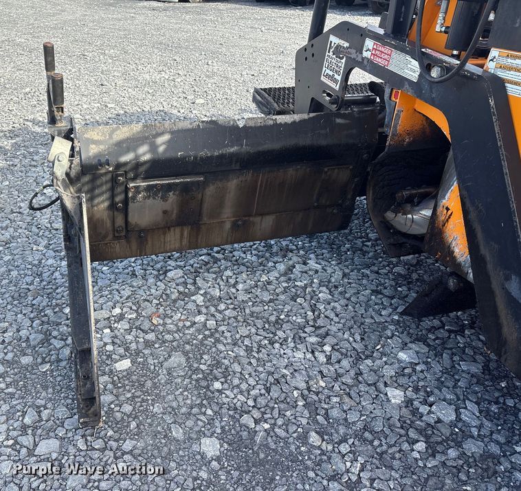 image for item YA1424 2022 LeeBoy 8520B paver