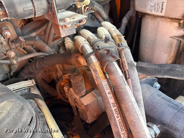 image for item YA1424 2022 LeeBoy 8520B paver