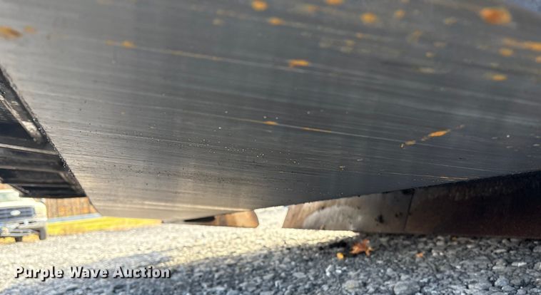 image for item YA1424 2022 LeeBoy 8520B paver