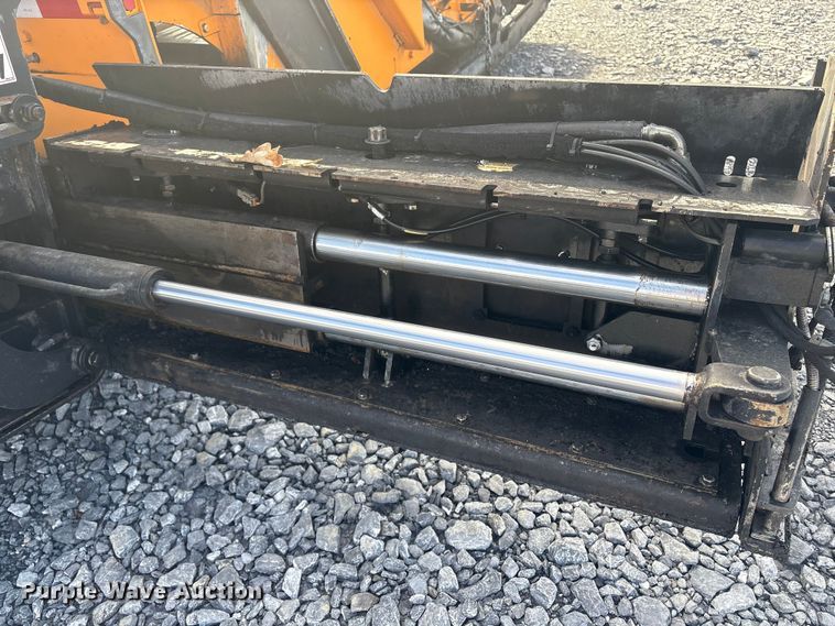 image for item YA1424 2022 LeeBoy 8520B paver