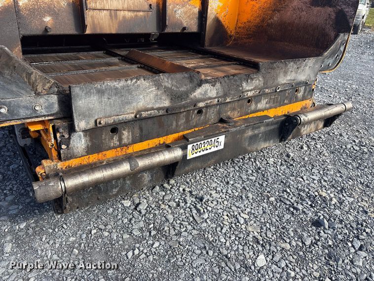 image for item YA1424 2022 LeeBoy 8520B paver