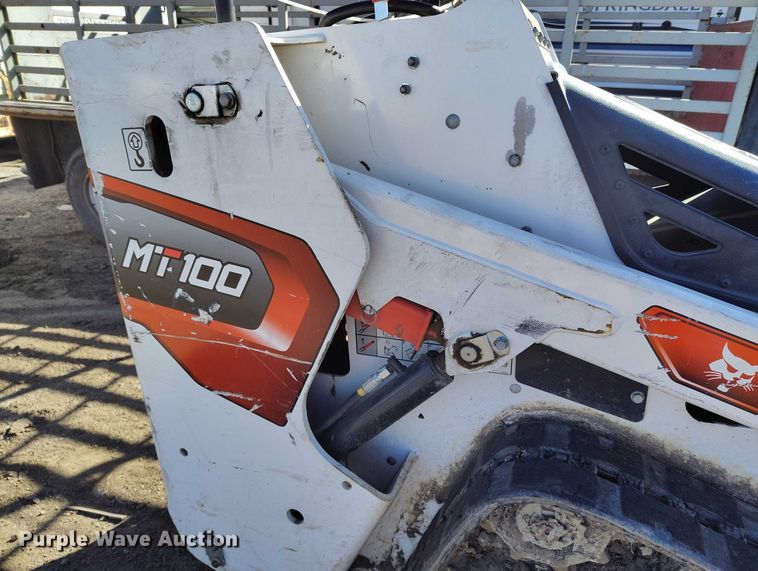 image for item YA1436 2024 Bobcat MT100 compact utility loader