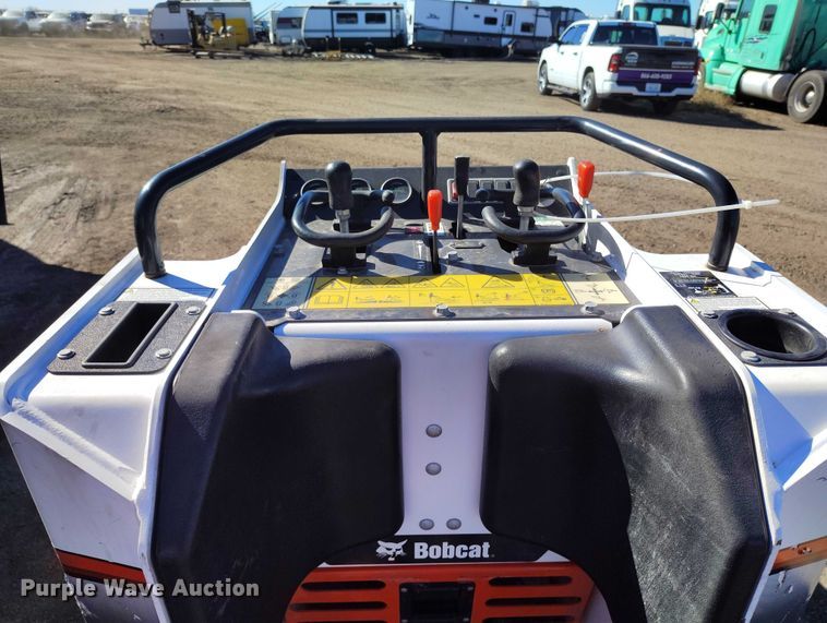 image for item YA1436 2024 Bobcat MT100 compact utility loader