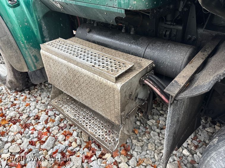 image for item YA1453 2014 International 5900i dump truck