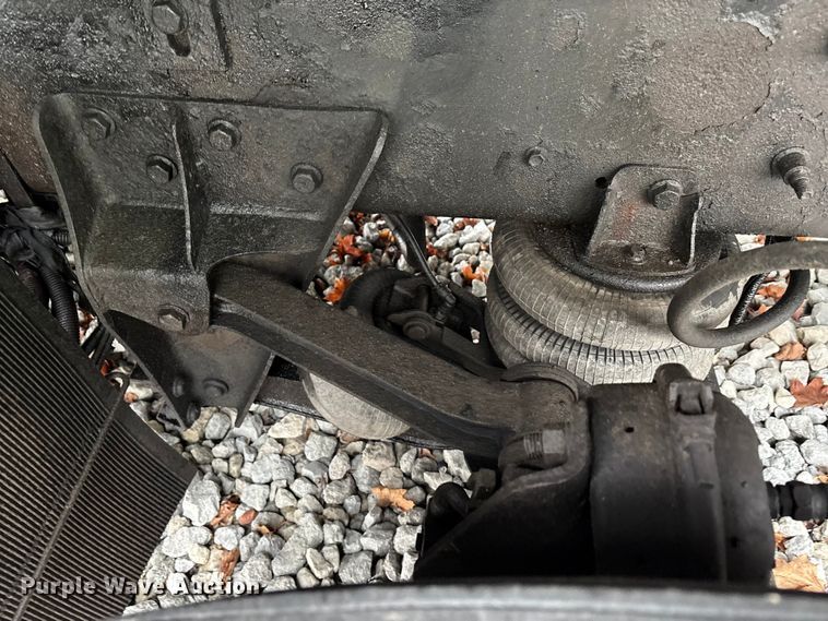 image for item YA1453 2014 International 5900i dump truck