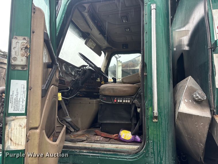 image for item YA1453 2014 International 5900i dump truck