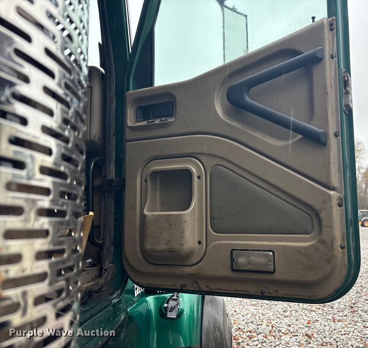 image for item YA1453 2014 International 5900i dump truck