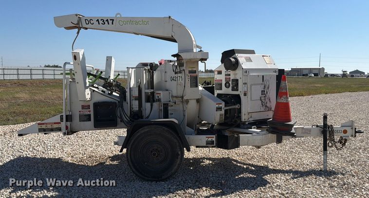 image for item YA1477 2019 Altec DC1317 wood chipper