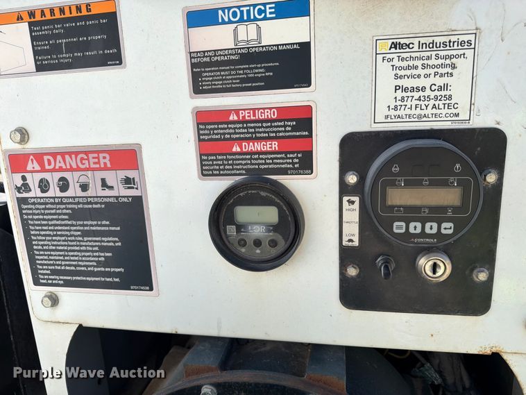 image for item YA1477 2019 Altec DC1317 wood chipper