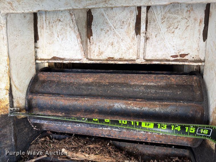 image for item YA1477 2019 Altec DC1317 wood chipper