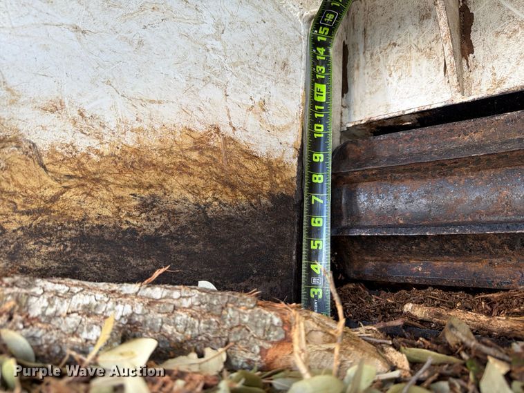 image for item YA1477 2019 Altec DC1317 wood chipper