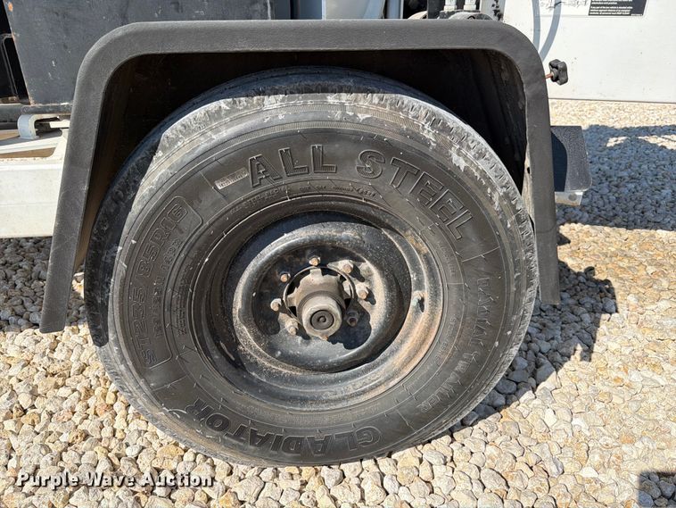 image for item YA1477 2019 Altec DC1317 wood chipper