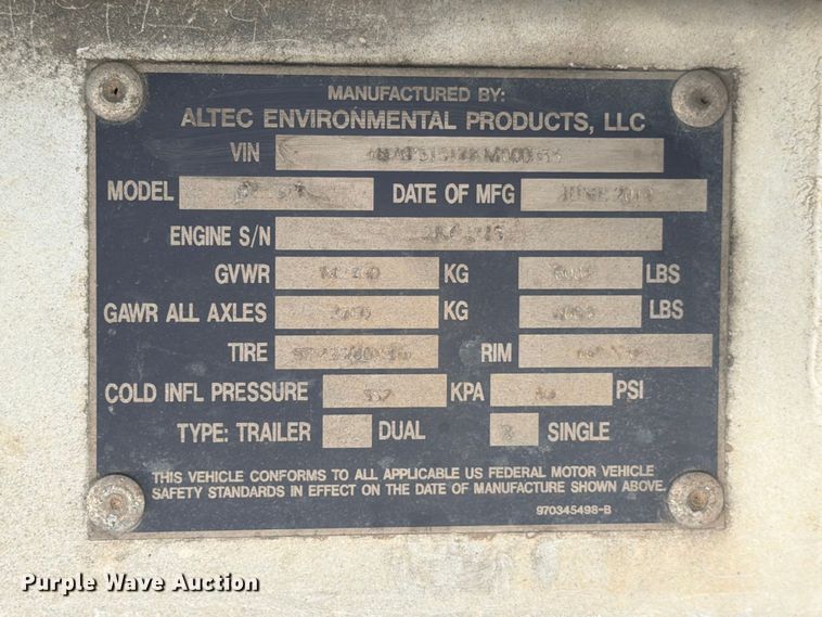 image for item YA1477 2019 Altec DC1317 wood chipper