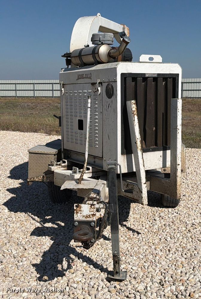 image for item YA1481 2010 Bandit 200 XP wood chipper