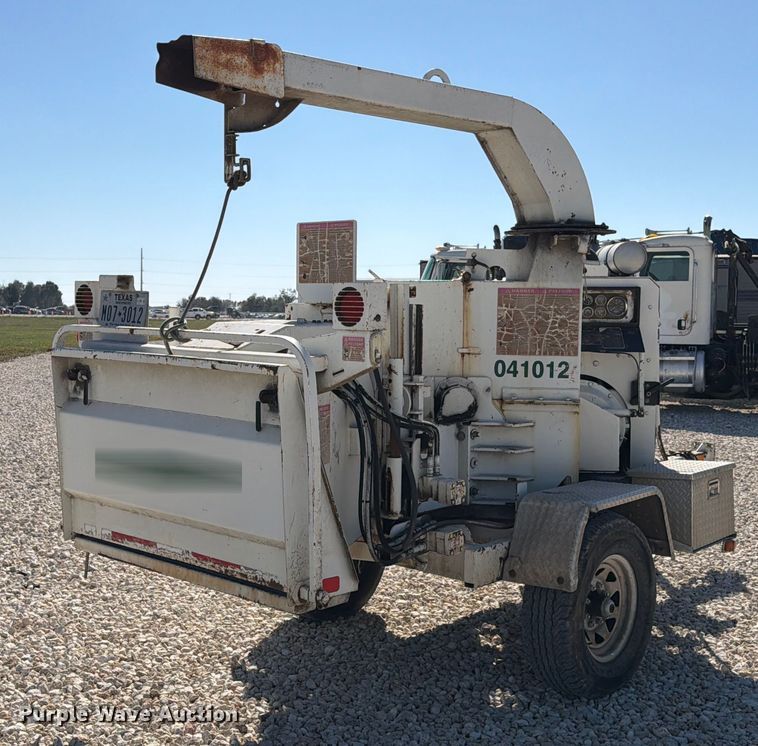 image for item YA1481 2010 Bandit 200 XP wood chipper