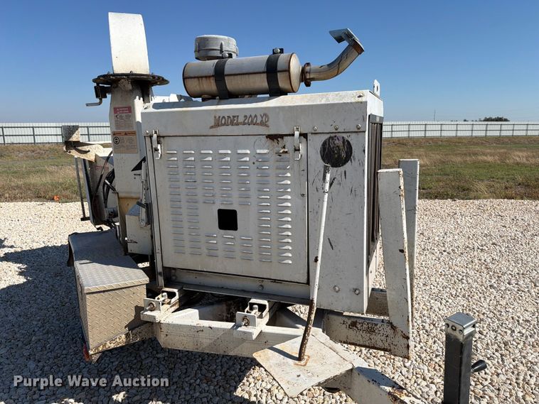 image for item YA1481 2010 Bandit 200 XP wood chipper