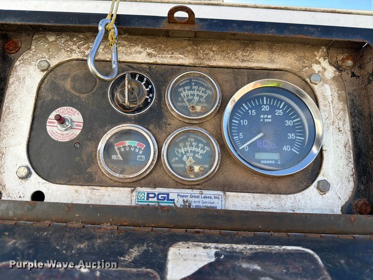 image for item YA1481 2010 Bandit 200 XP wood chipper