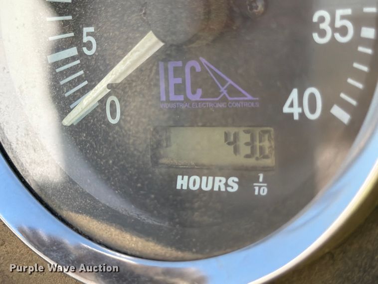 image for item YA1481 2010 Bandit 200 XP wood chipper