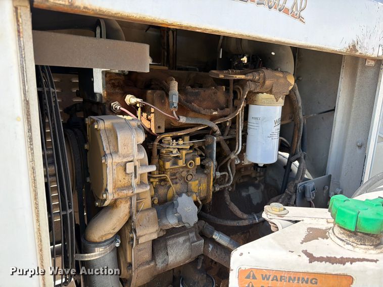 image for item YA1481 2010 Bandit 200 XP wood chipper