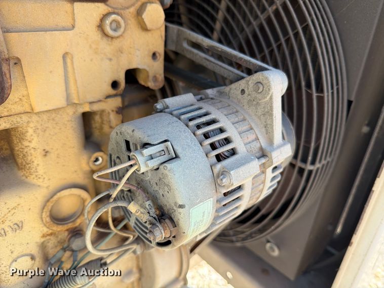 image for item YA1481 2010 Bandit 200 XP wood chipper