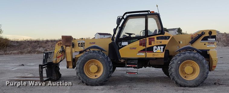 image for item YA1502 2004 Caterpillar TH560B telehandler