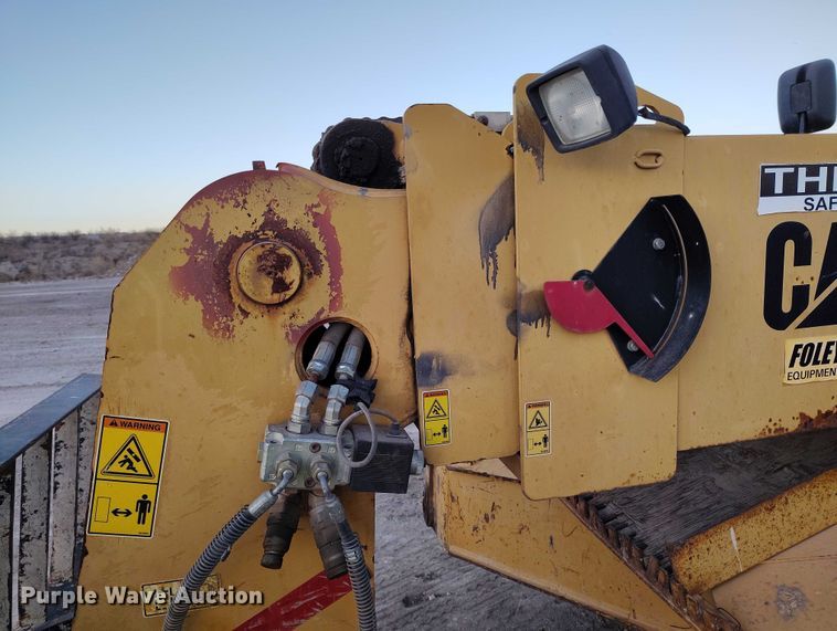 image for item YA1502 2004 Caterpillar TH560B telehandler