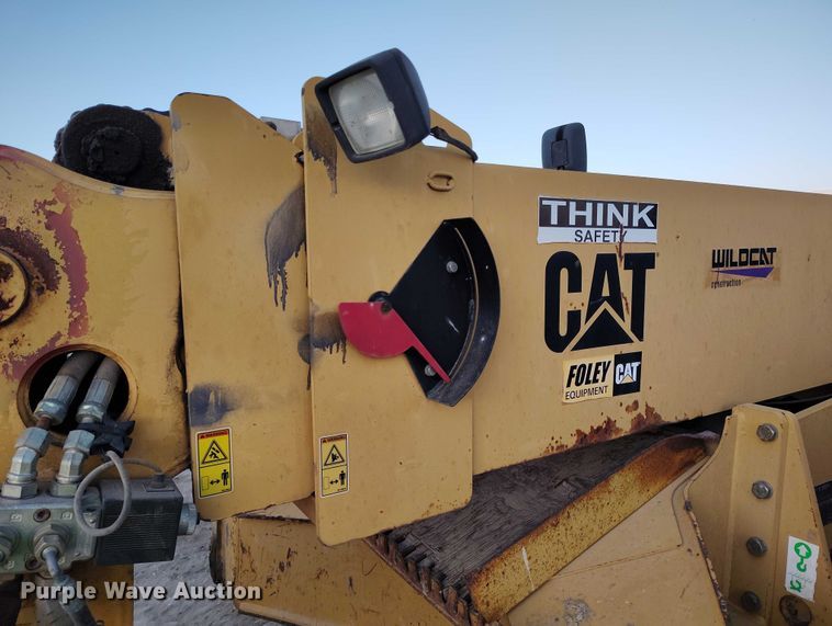 image for item YA1502 2004 Caterpillar TH560B telehandler