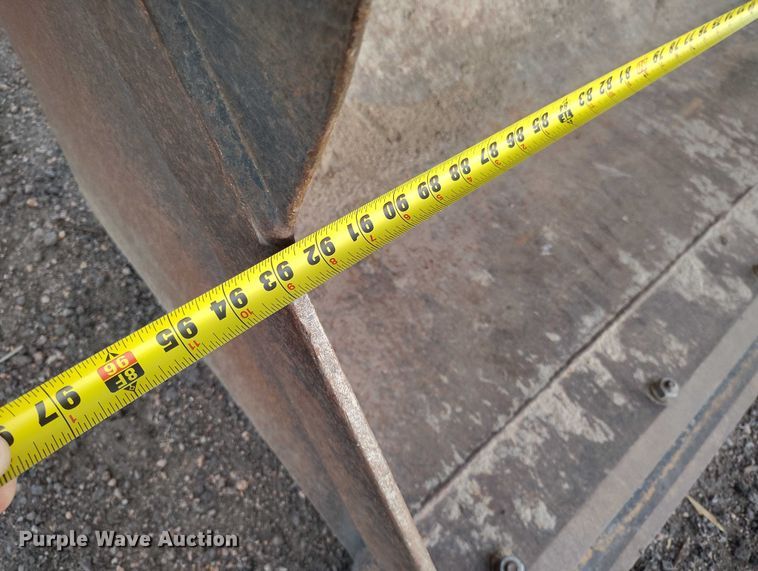 image for item YA1502 2004 Caterpillar TH560B telehandler