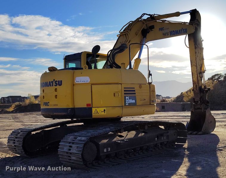 image for item YA1504 2013 Komatsu PC228USLC-8 excavator