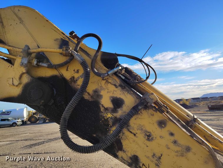 image for item YA1504 2013 Komatsu PC228USLC-8 excavator