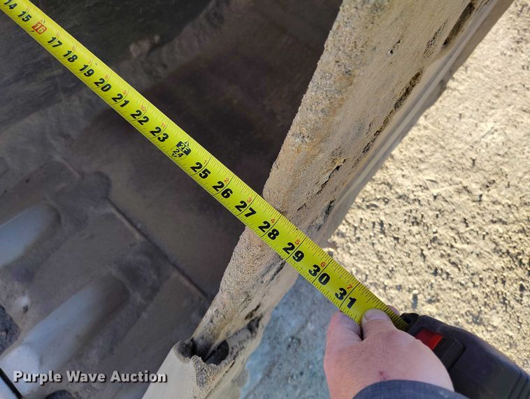 image for item YA1504 2013 Komatsu PC228USLC-8 excavator