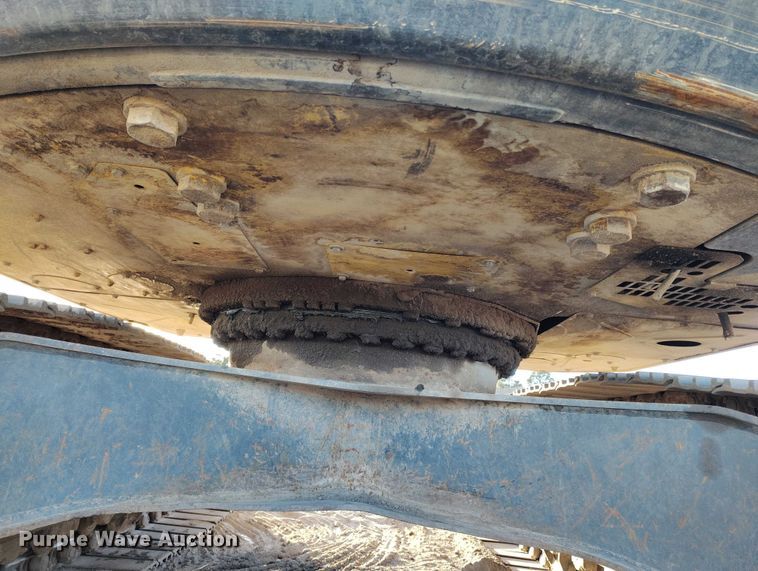 image for item YA1504 2013 Komatsu PC228USLC-8 excavator