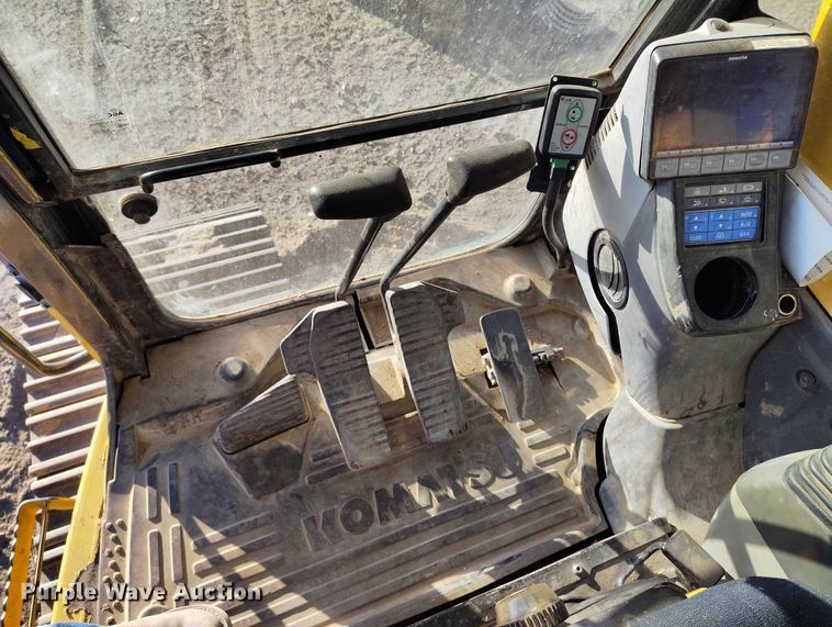 image for item YA1504 2013 Komatsu PC228USLC-8 excavator