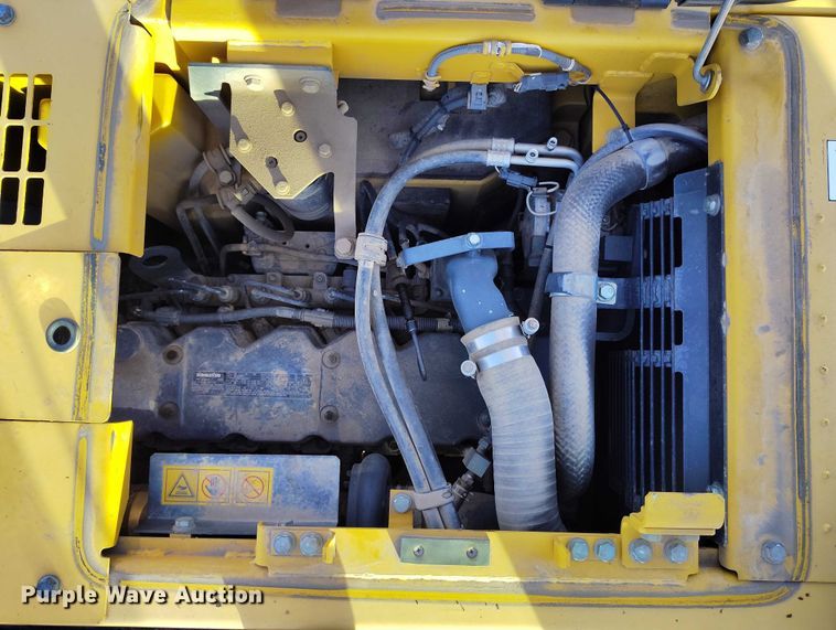 image for item YA1504 2013 Komatsu PC228USLC-8 excavator