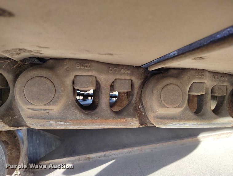 image for item YA1504 2013 Komatsu PC228USLC-8 excavator