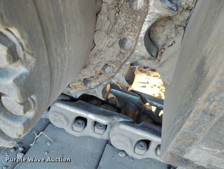 image for item YA1504 2013 Komatsu PC228USLC-8 excavator