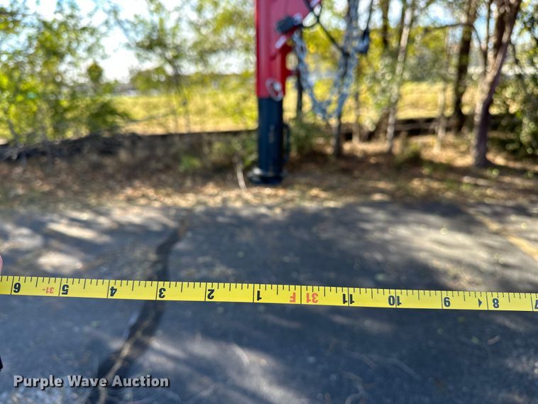 image for item DF8637 2021 Donahue SS720-4N livestock trailer