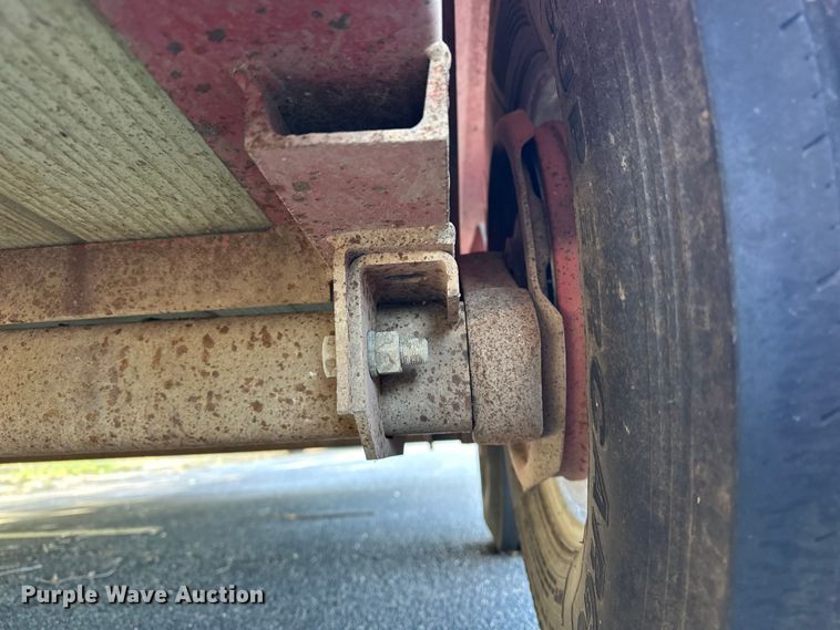 image for item DF8637 2021 Donahue SS720-4N livestock trailer