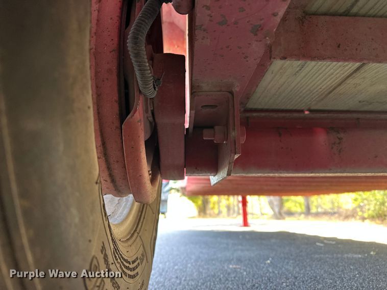 image for item DF8637 2021 Donahue SS720-4N livestock trailer