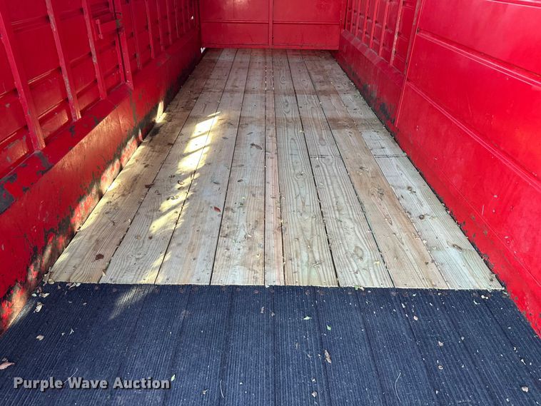 image for item DF8637 2021 Donahue SS720-4N livestock trailer