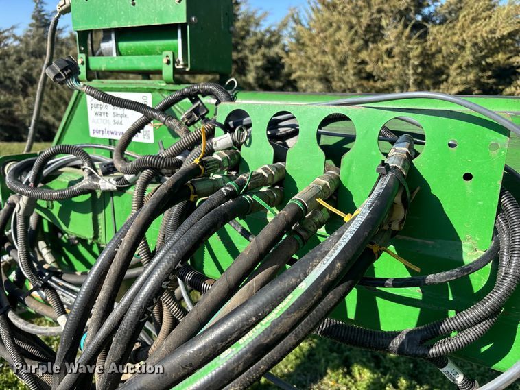 image for item DK0060 2010 John Deere 1790 split row no-till planter