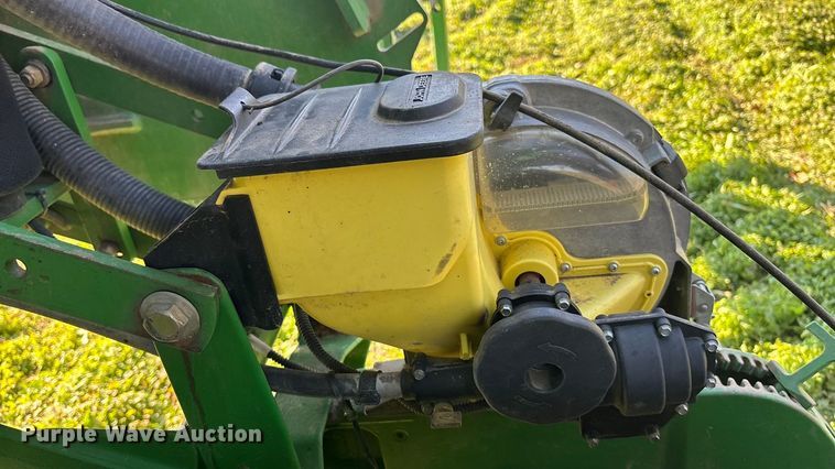 image for item DK0060 2010 John Deere 1790 split row no-till planter