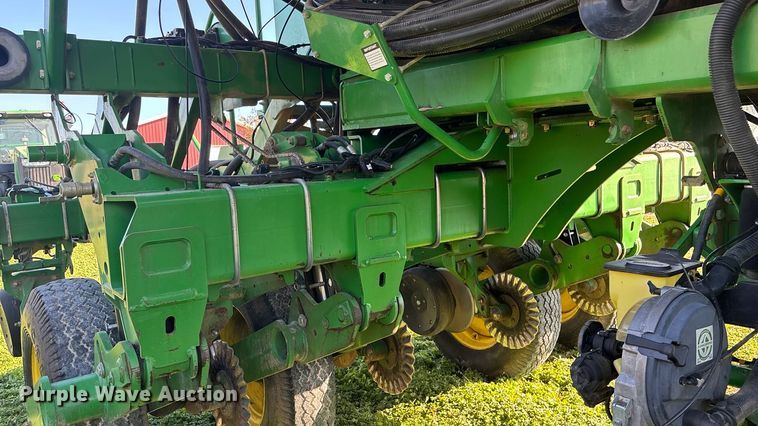 image for item DK0060 2010 John Deere 1790 split row no-till planter